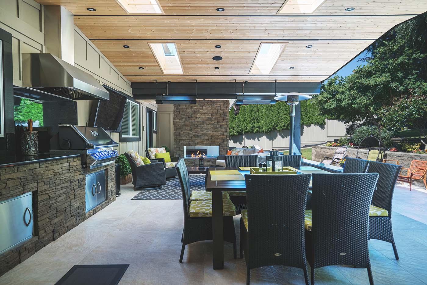 outdoor living space renovation