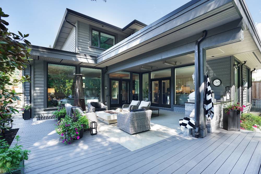 Outdoor living space North Van
