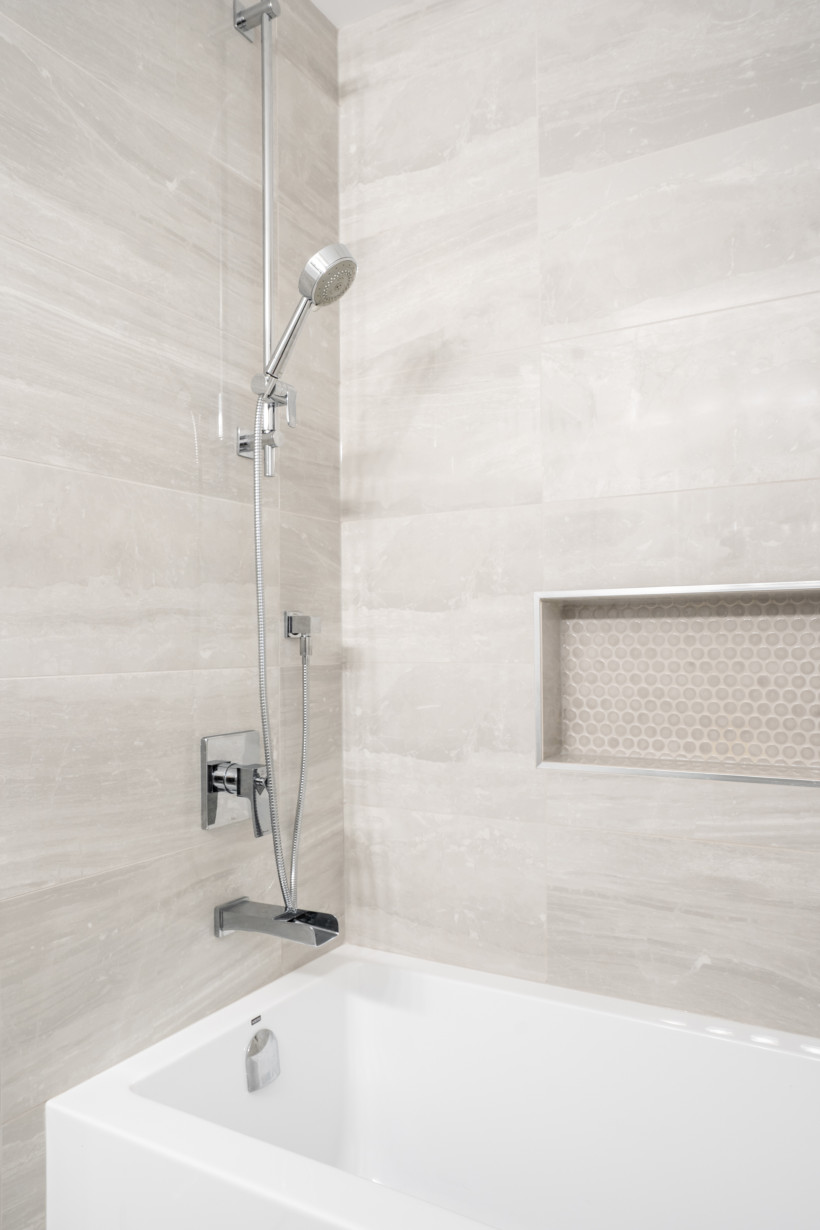 Port Coquitlam Bath Tub Remodel