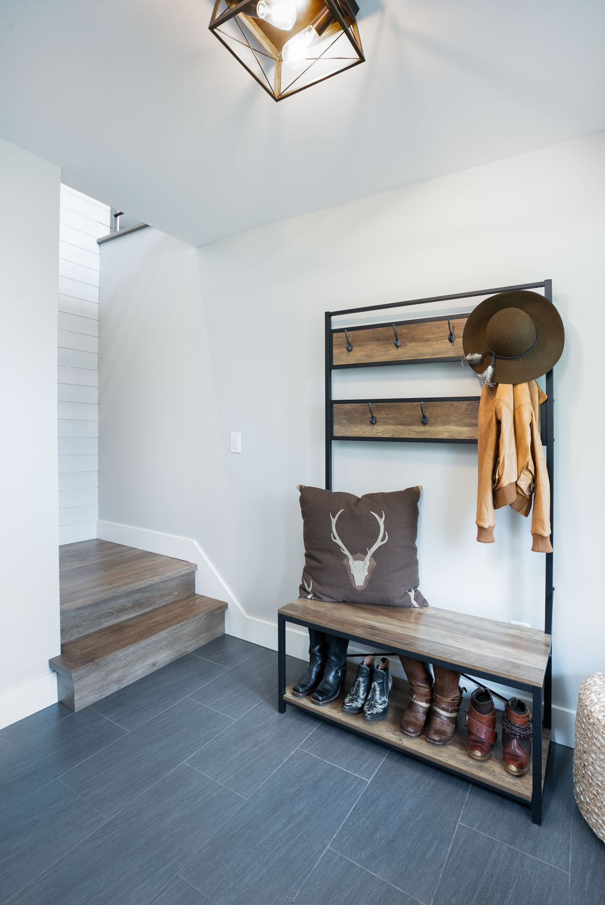 Coquitlam remodel entryway