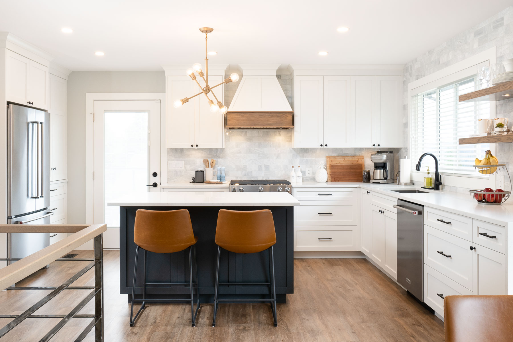 Coquitlam farmhouse chic kitchen