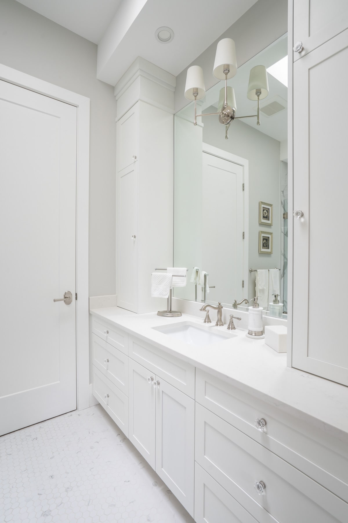 in-law suite marble bathroom
