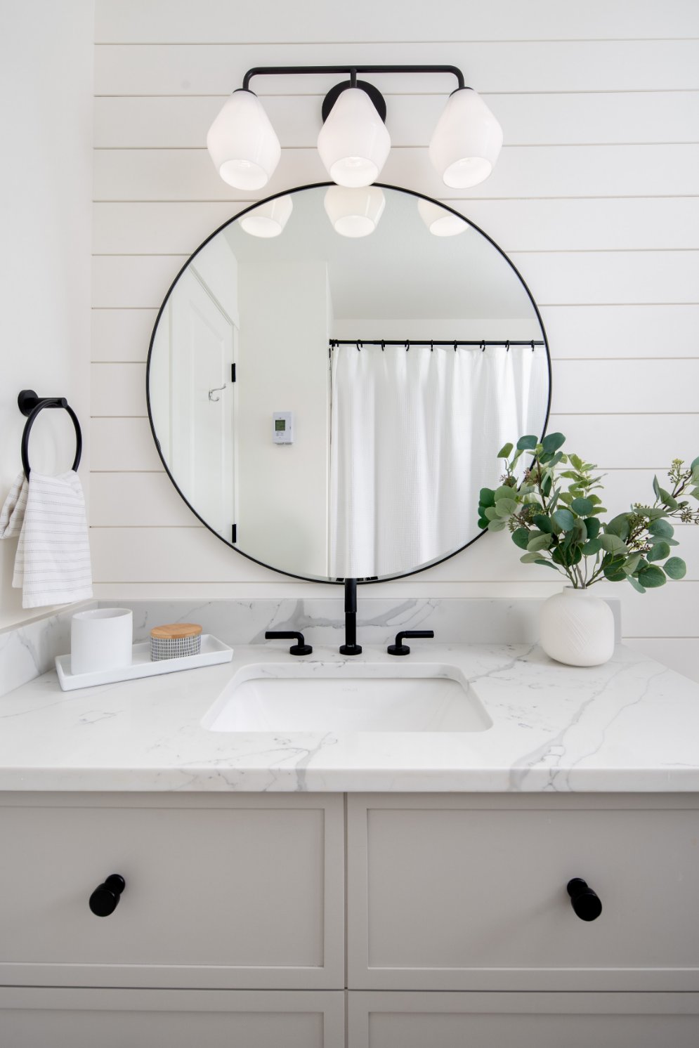 modern rustic bathroom